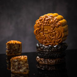 五仁月饼 Assorted Fruits & Nuts (Mooncake)