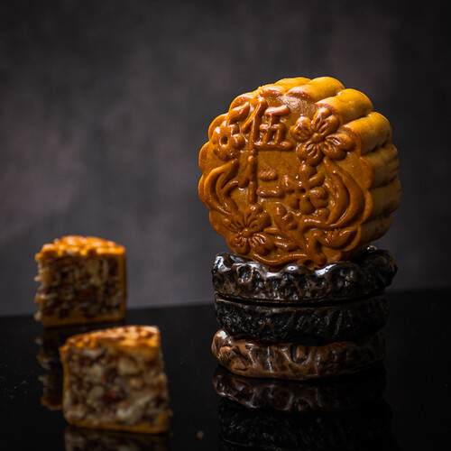 Assorted Fruits & Nuts (Mooncake)
