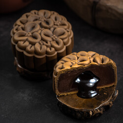 Tiramisu Mooncake with Chocolate Lava (Mooncake)